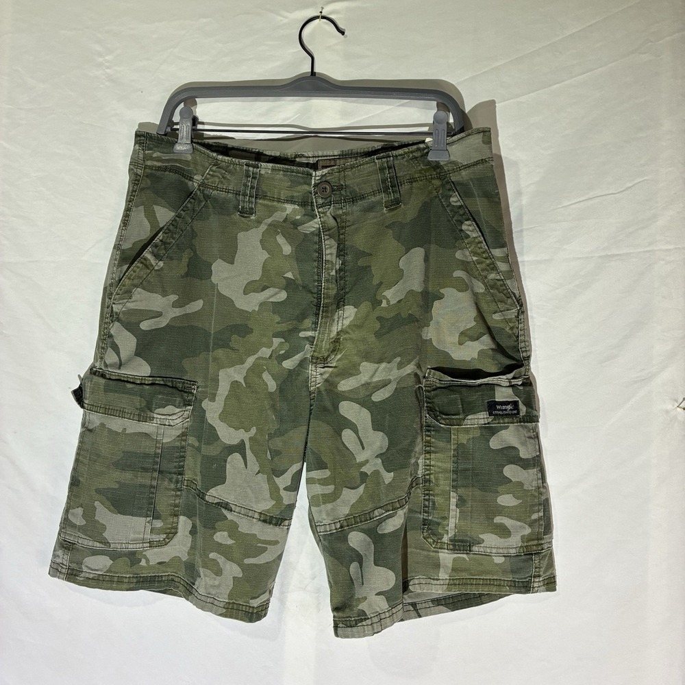 VTG Wrangler Men's 36 Cargo Camo Baggy Relaxed Fit